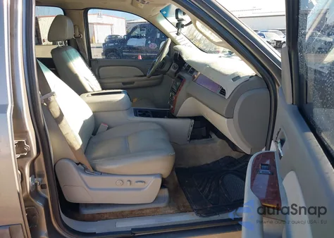 2007 Chevrolet Tahoe Lt из США, поврежденный, VIN 1GNFC13037R104630